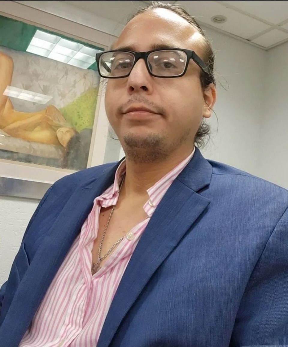 Juan Salvador Martínez Yunez, MA {Licenciado en Psicología}